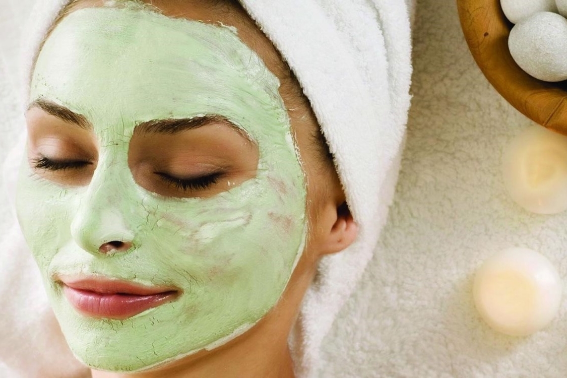 ¿Qué mascarilla facial usar antes del maquillaje?